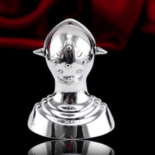 Load image into Gallery viewer, Antique Victorian Solid Silver Salt/Pepperette &quot;Knight&#39;s Head&quot; Figural Novelty Design - George Unite 1895
