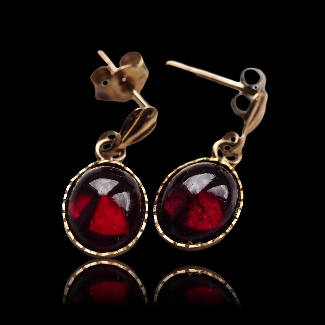 Vintage Garnet Cabochon Earrings 9K Gold