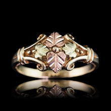 Load image into Gallery viewer, Tri-Colour Gold Ring with Foliate Motifs 9K Gold
