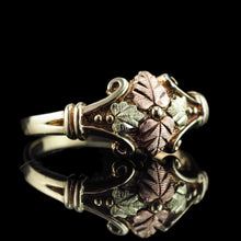 Load image into Gallery viewer, Tri-Colour Gold Ring with Foliate Motifs 9K Gold
